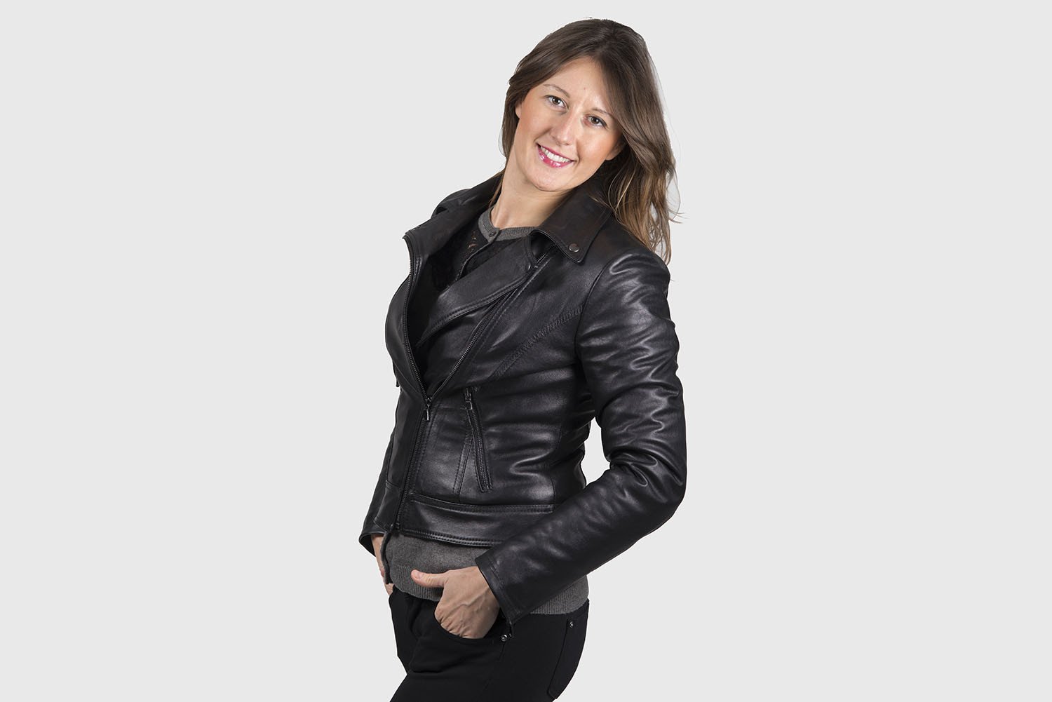 Giacca In Pelle D'Agnello Donna – Morbida Giacca Moto Nero, Vestibilità Slim, Made In Italy